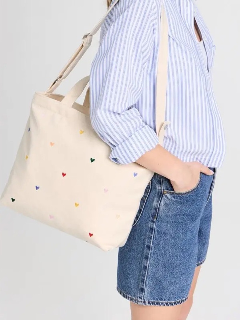 BAGGU embroidered rainbow heart canvas horizontal duck bag